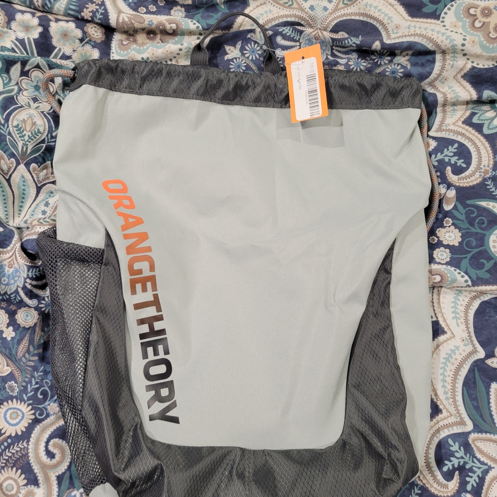 Orangetheory Athletic Drawstring Bag in Gray and Black
